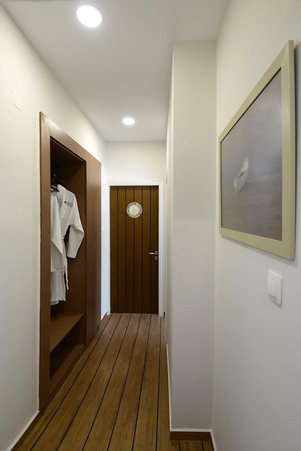 Deck1Syros Premium Apartments Vári Kültér fotó
